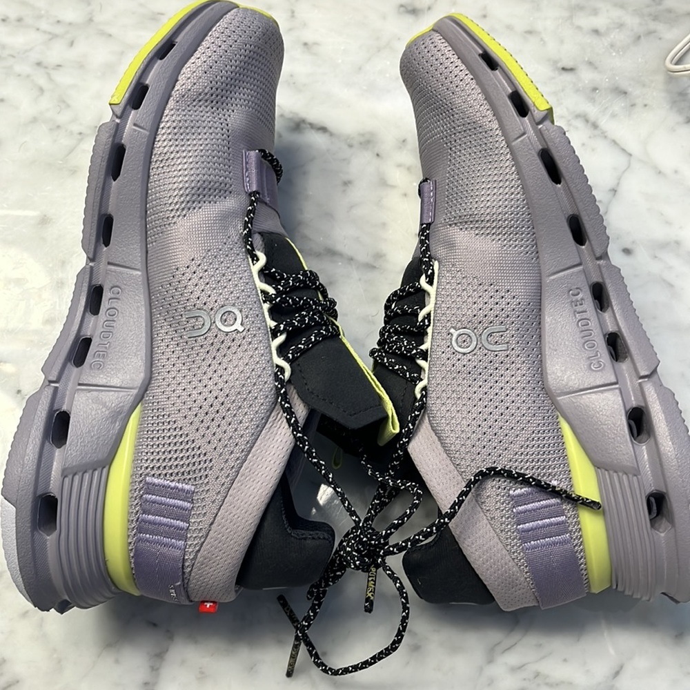 On Running Cloudnova Size 6.5 New - image 6